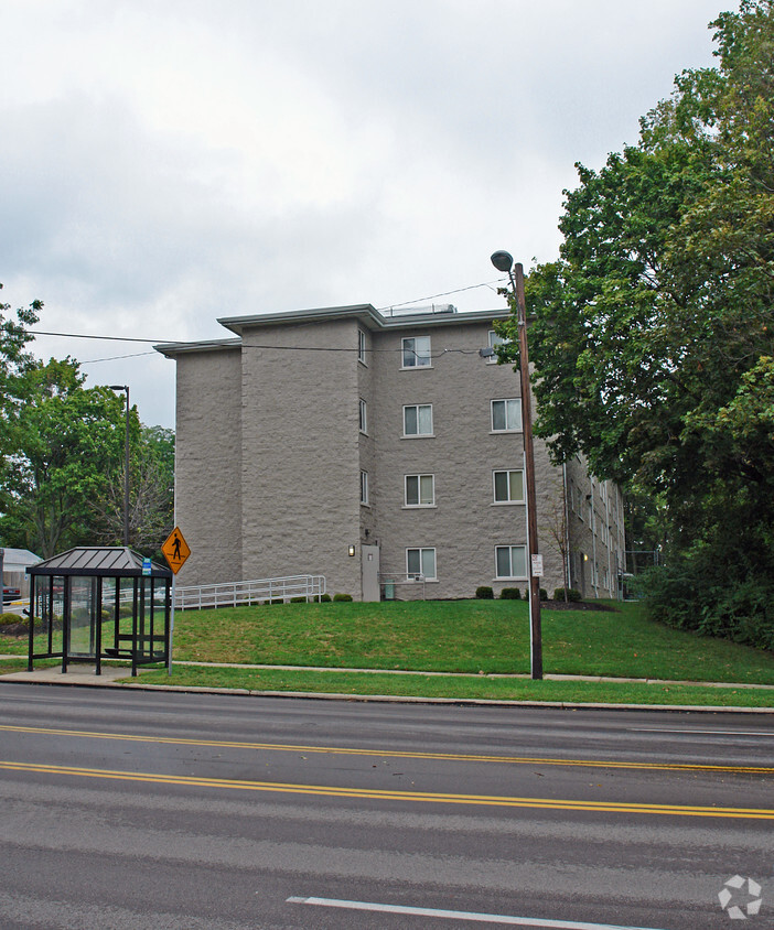 Building Photo - Wilmington Hi-Rise