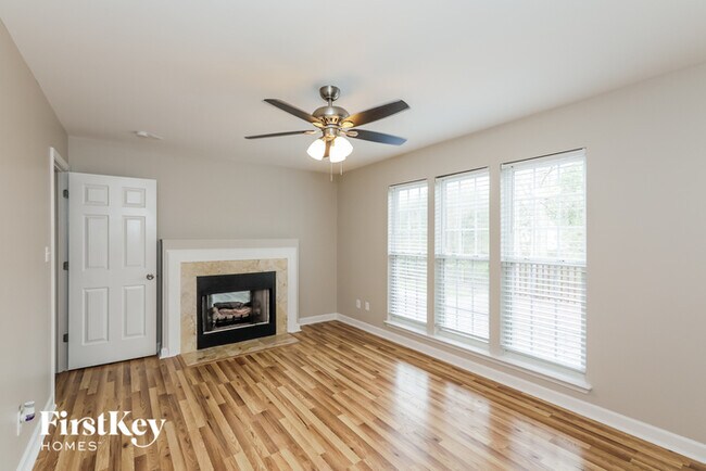 Foto del edificio - 1620 Winthrop Ln