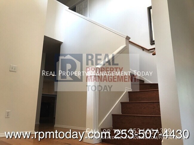 Building Photo - 8925 179th St E