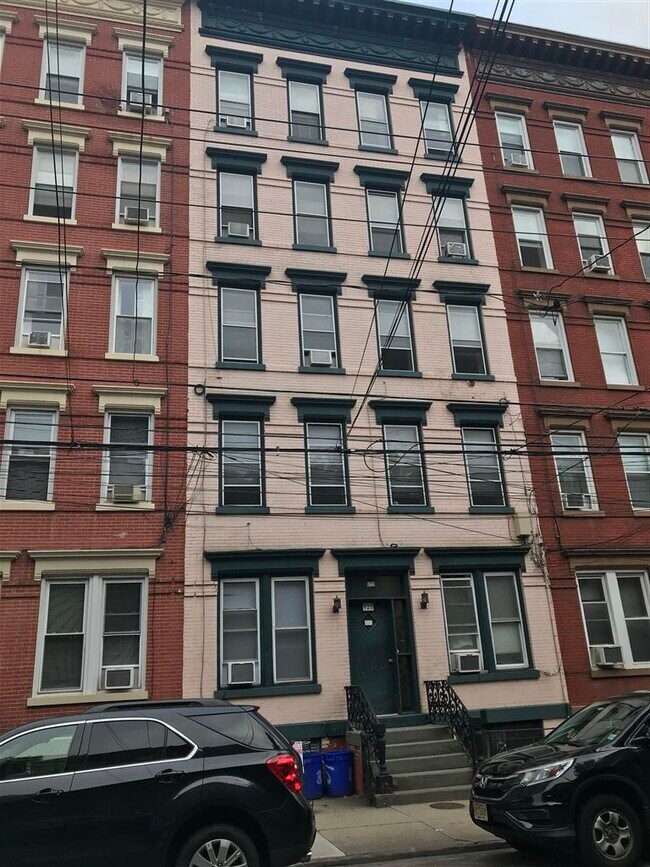 Foto del edificio - 925 Park Ave