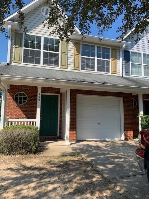 Foto principal - 195 Swaying Pine Ct