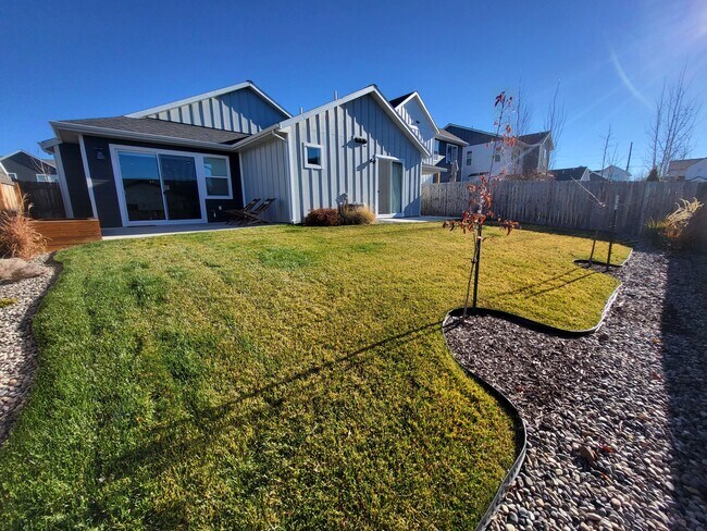 Building Photo - 1513 Zephyr Way