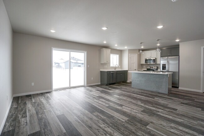 Foto del edificio - 8068 Goldfinch Dr