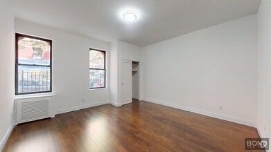 Building Photo - 206 W 104th St