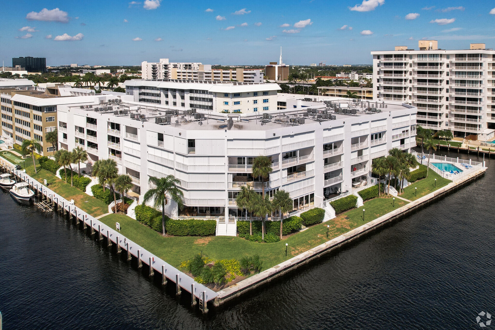 Intracoastal 31 Condominiums