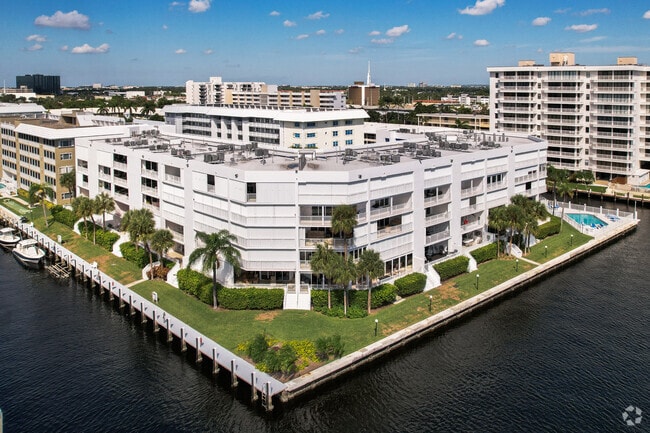 Intracoastal 31 Condominiums