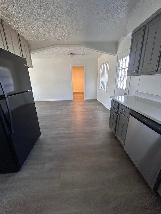 Foto del edificio - 2301 Cochran St