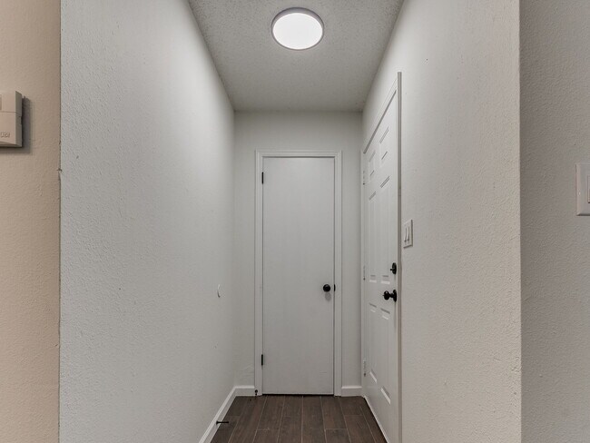 Foto del edificio - 1913 N Moulton Ct