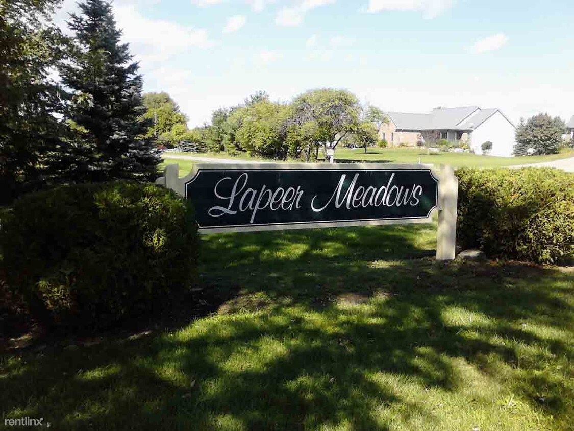 Foto principal - 1265 Farnsworth Rd