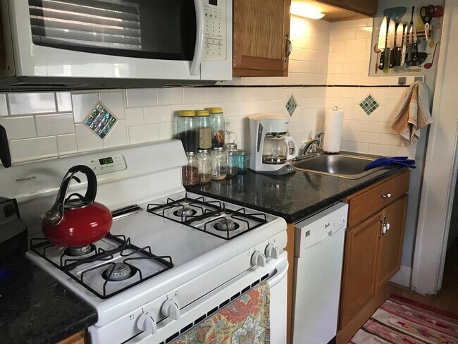 Foto del edificio - 1312 Summer St