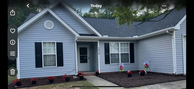 All NEW Interior and CLOSE TO EVERYTHING! - All NEW Interior and CLOSE TO EVERYTHING! House