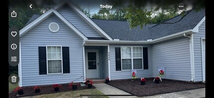 Building Photo - 3020 Westwinds Ct
