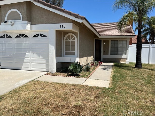 Foto principal - 110 Peppertree Dr