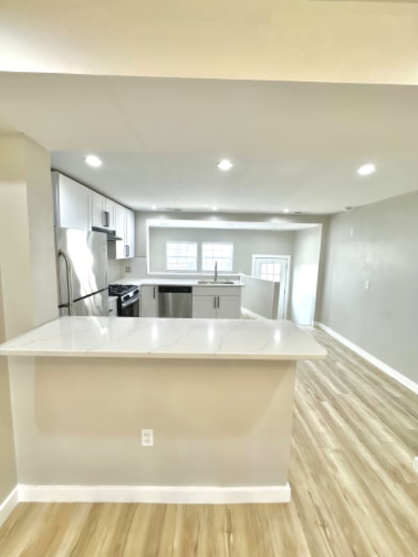 Building Photo - 266 St Helena Ave