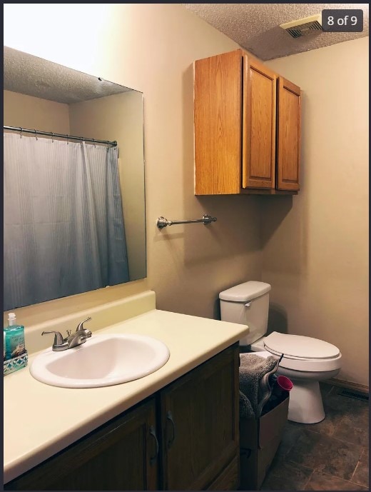 Foto del edificio - 215 E New Melville Rd