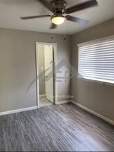 Building Photo - 207 E Hurd St