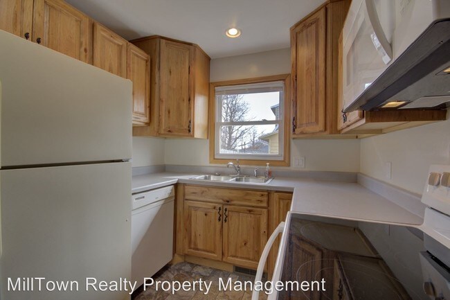 Foto del edificio - 803 N Rolff St