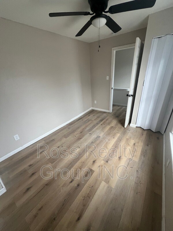 Foto del edificio - 1441 N Erie St