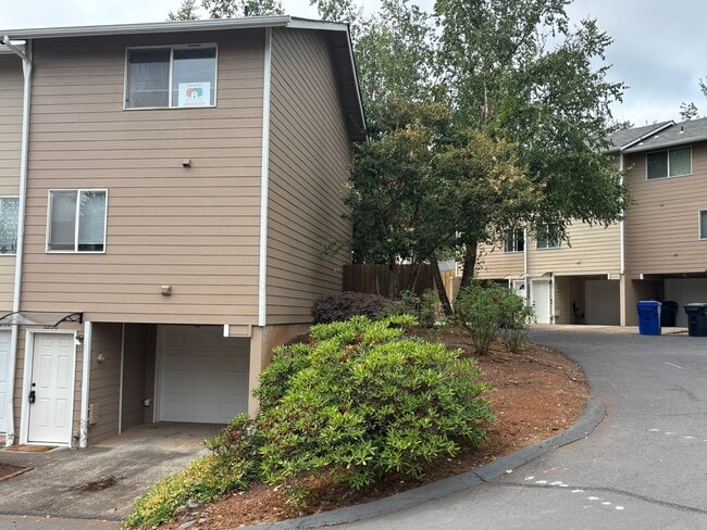 Building Photo - SOUTH SALEM CUTIE!