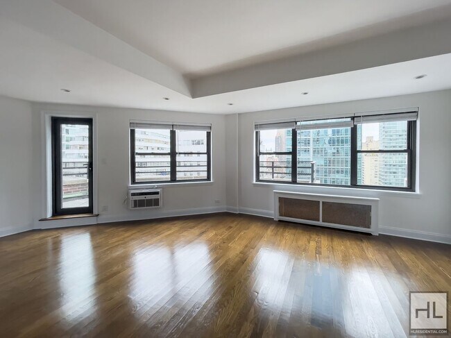 Foto del edificio - EAST 57 STREET