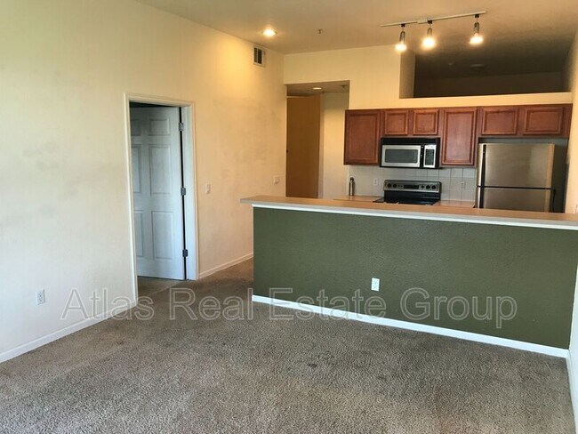 Foto del edificio - 15475 E Andrews Dr
