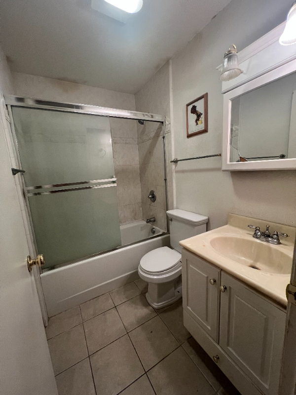 Photo - 5578 Spinnaker Dr Apartment