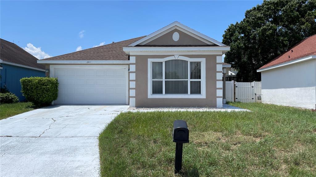 Foto principal - 241 Belvoir Dr