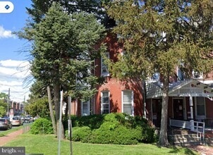 Building Photo - 835 W Marshall St