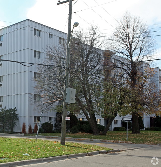 Building Photo - Marland Gardens