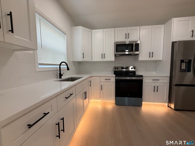 Foto del edificio - 8-12 Sterling St