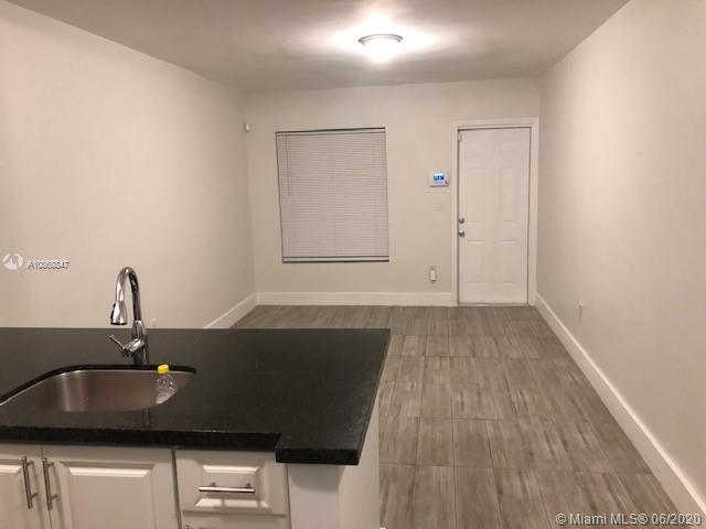 Foto del edificio - 75 NE 82nd St