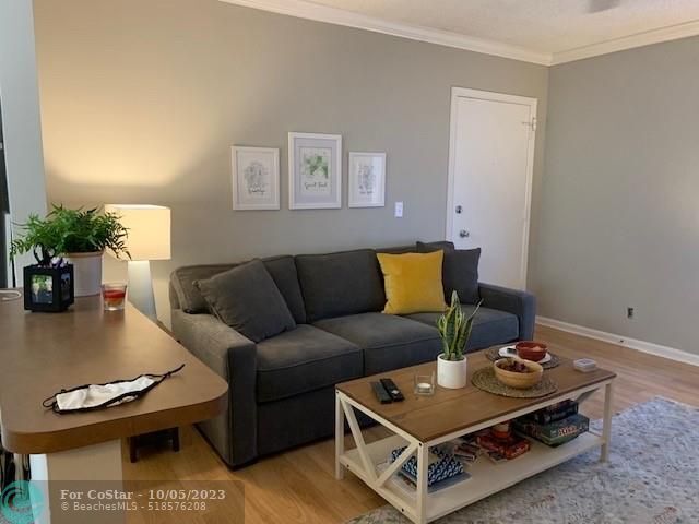 Foto del edificio - 2251 NE 66th St