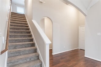 Building Photo - 217 Orchard Hill Trail