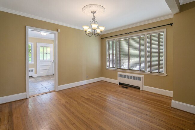 Foto del edificio - 915 Norwood St
