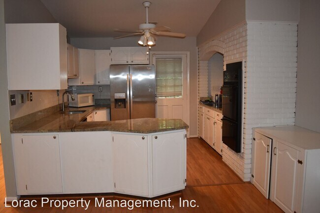 Building Photo - 3 br, 2.5 bath House - 1111 Spain Drive