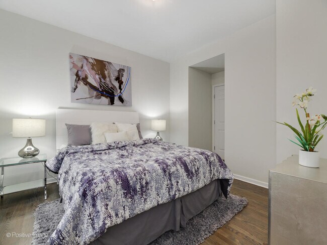 Building Photo - 943 W Montana St