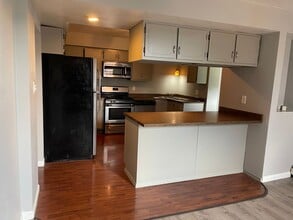 Building Photo - 62 N Bryant Ave