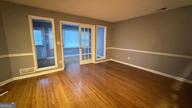 Building Photo - 1115 Country Club Pl