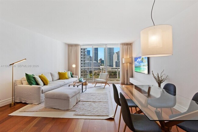 Foto del edificio - 901 Brickell Key Blvd