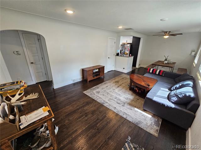 Foto del edificio - 3536 Dahlia St