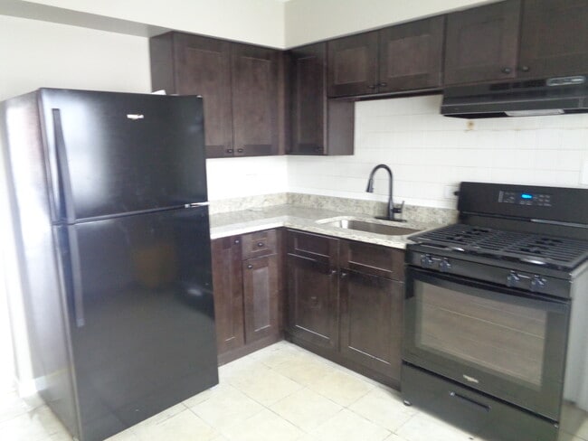 Building Photo - 7323 W 79th St