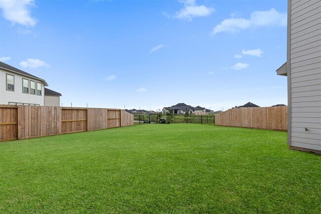 Building Photo - 5658 Amber Brook Ln