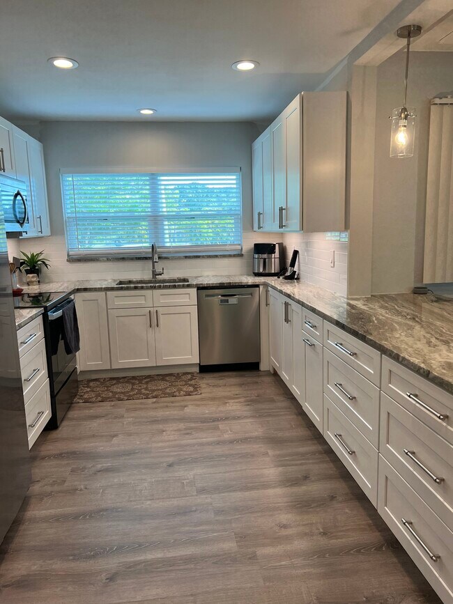 Foto del edificio - 1720 59th St S