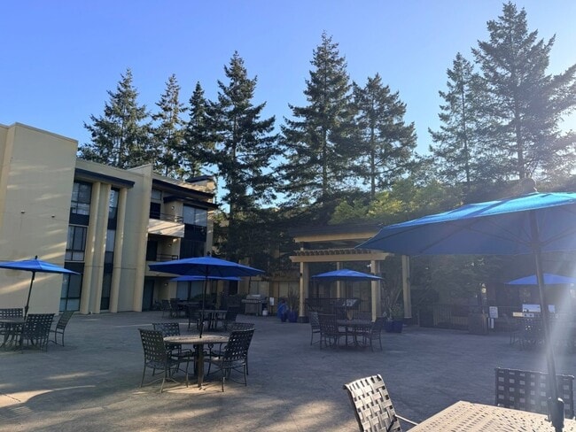 Building Photo - 12 Central Square