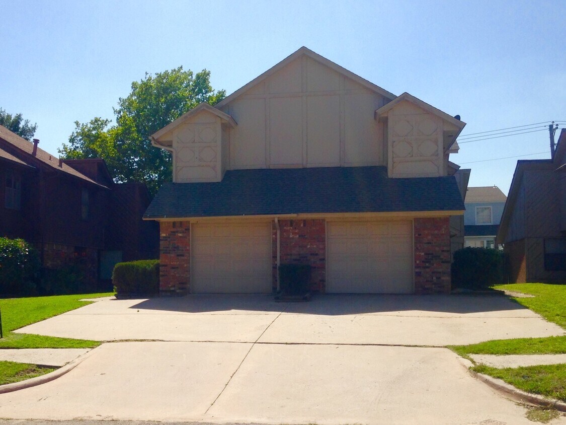 Westside Duplex for Lease near Sooner Mall!!! - Westside Duplex for Lease near Sooner Mall!!!