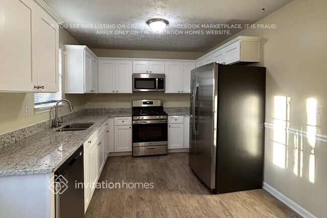 Foto del edificio - 15 Tracey Ln