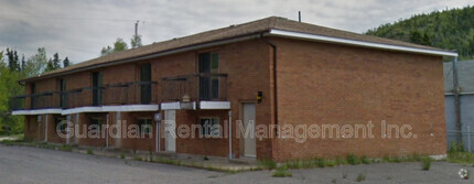 Building Photo - 215 Langworthy St