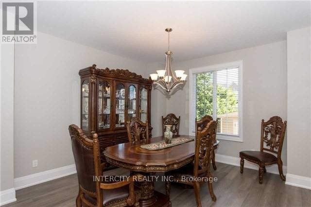 Building Photo - 43 Crew Crescent