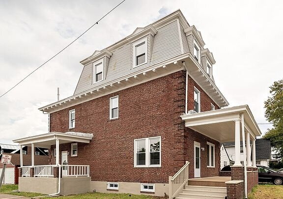 Foto del edificio - "Charming 3-Bedroom Haven with Elegant Gra...