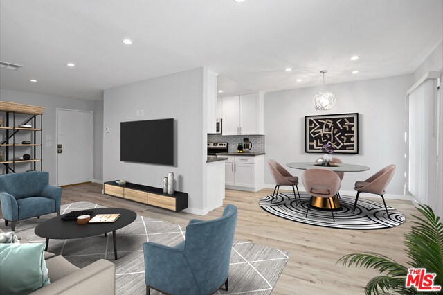 Foto principal - 7300 Franklin Ave